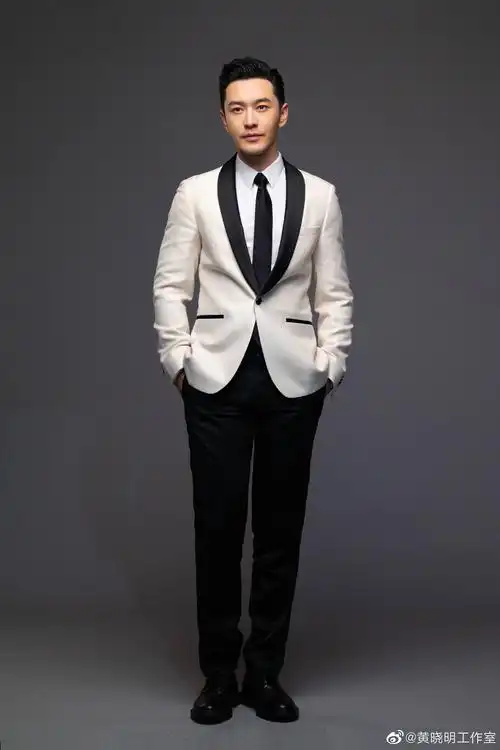 原创黄晓明变了从明学家变身世界一级端水大师卑微极了