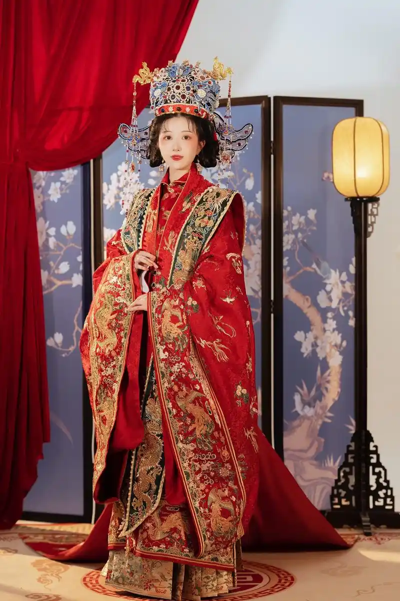 闲闲的汉服小百科第一弹——汉服是指汉朝的服饰吗?