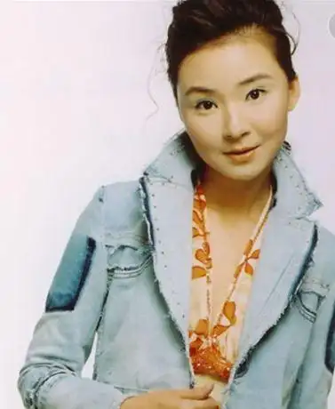 主持二婚再嫁小6岁影帝,今两人幸福,多年无儿无女|央视|二婚|钱琳琳