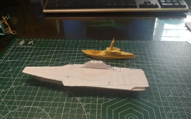 【原创折纸】用一张a4纸折一艘"辽宁舰"航母,纯折不剪裁.