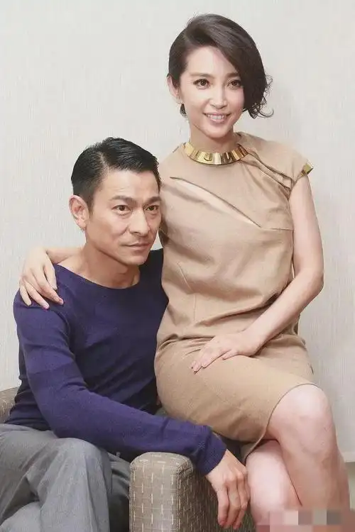 刘德华搂着李冰冰,好般配啊!|美女|记者|华语歌手|华语音乐_网易订阅