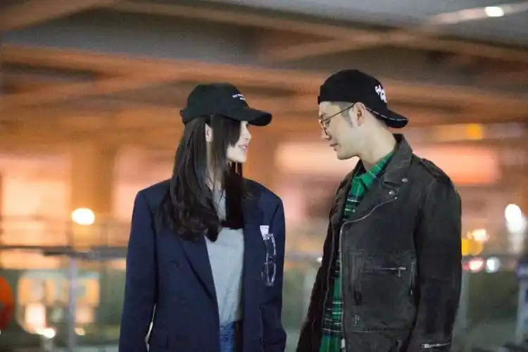 刚刚黄晓明angelababy宣布离婚