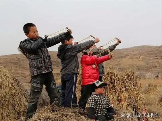 带60,70,80后找回童年的回忆,每一张照片都戳中泪点,还记得吗