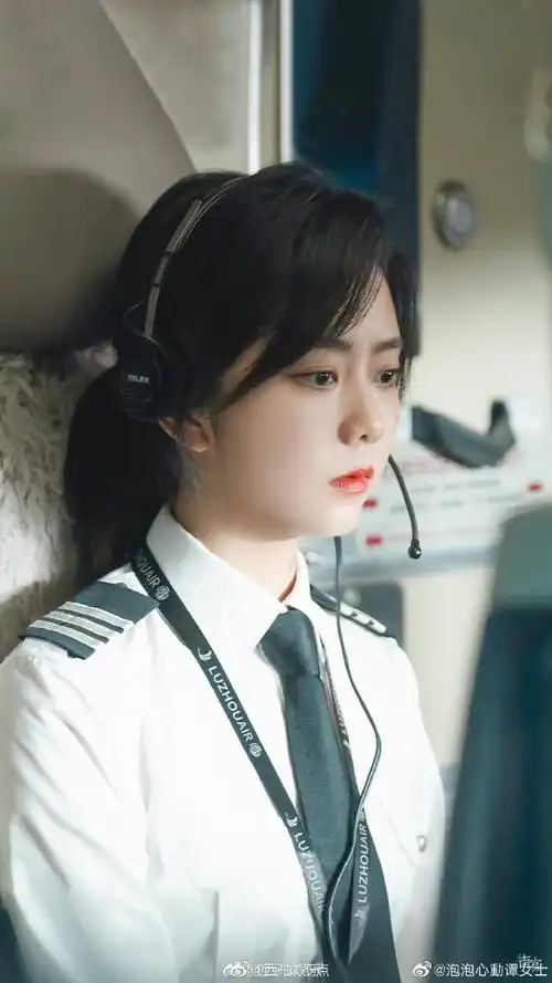 谭松韵向风而行