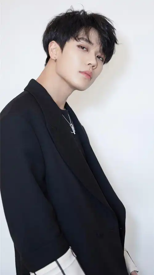 林彦俊帅气写真手机壁纸