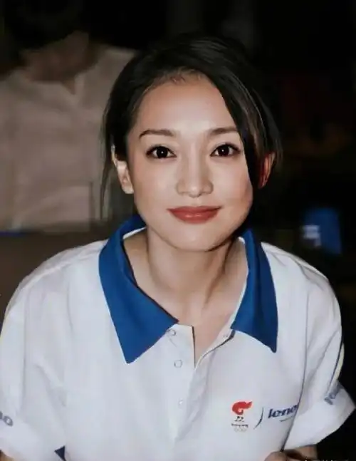 周迅算是靓女吗看她与董洁,章子怡的同框就知道答案了
