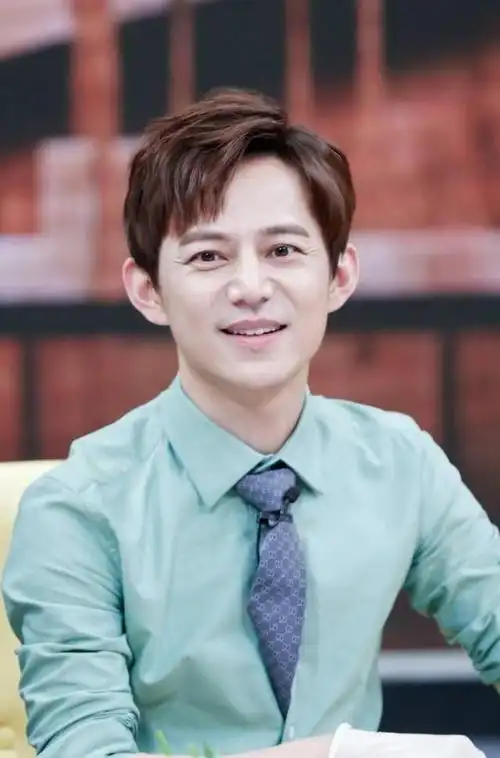 一场生日,娱乐圈的人走茶凉,在何炅身上体现得淋漓尽致