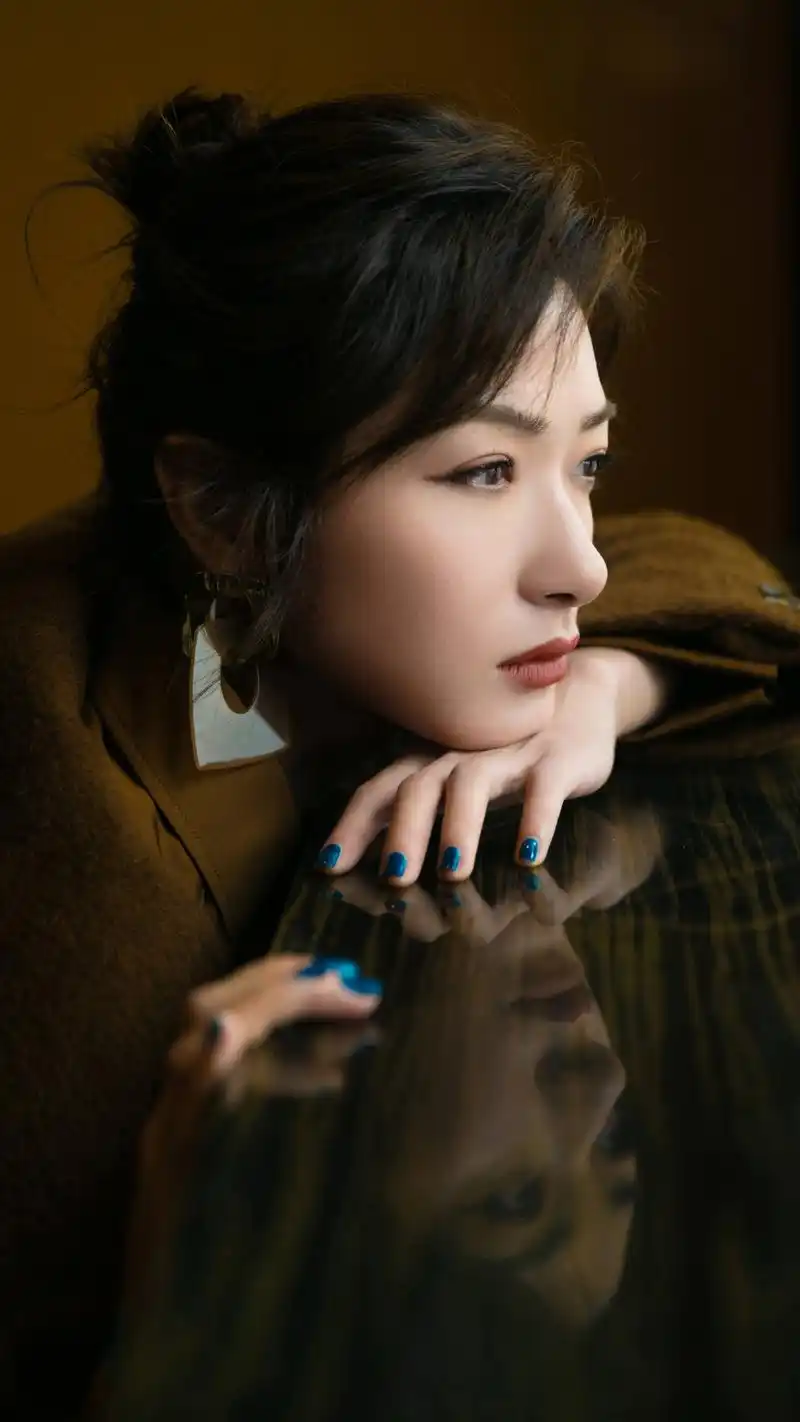 演员万茜,乘风破浪的姐姐成团之后,期待更多作品,看美照吧