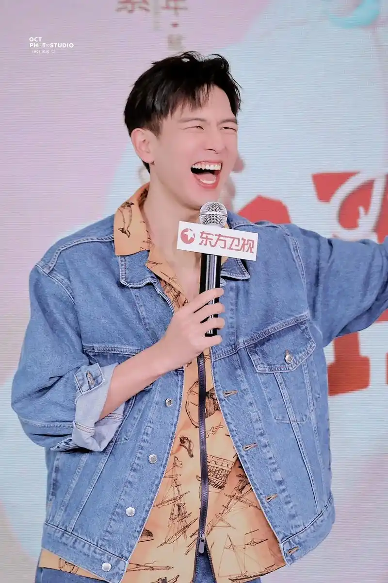 李现ing "全部是你微笑的表情"#李现 - 抖音