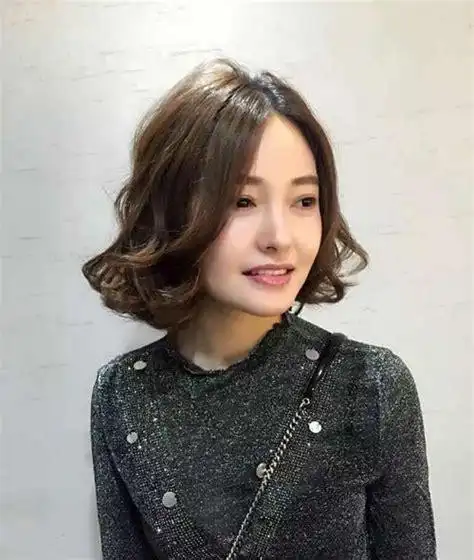 短发烫卷发发型短发烫卷头发型图片2022已更新今日图集