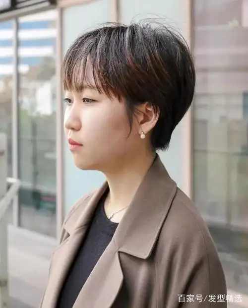 小个子妹子短发是首选,会让你瞬间看起来长高5cm