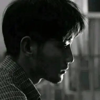 霸气伤感的男生黑白头像 你从不在我身边