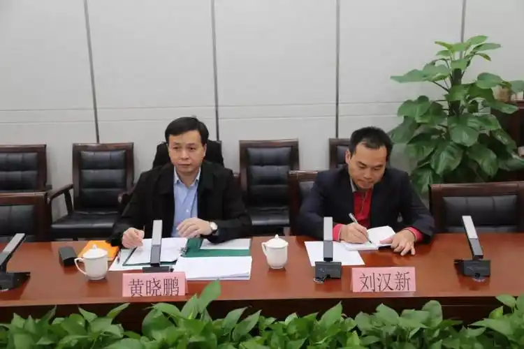 福田区委委员常委副书记黄晓鹏莅临区信访局应急办开展调研工作