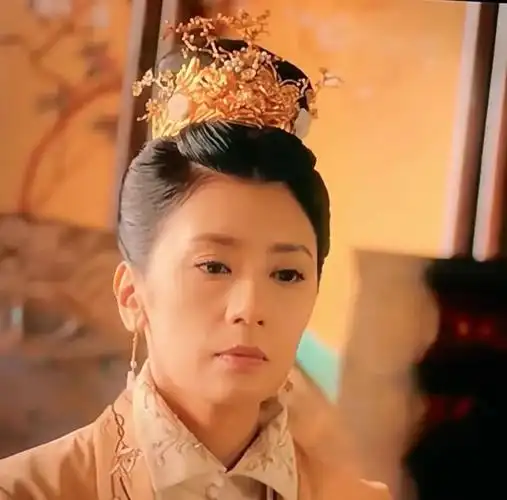 48岁贾静雯近照曝光吓坏网友! 皱纹爬满脸,被嘲像70多岁老奶奶.