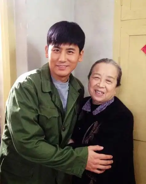 演员李明启个人资料简介(著名老戏骨李明启演过哪些影视剧) - 吾尊