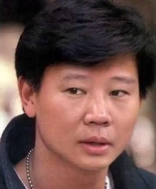 孙越年轻的时候,岳云鹏年轻的时候,郭德纲:看看我年轻时