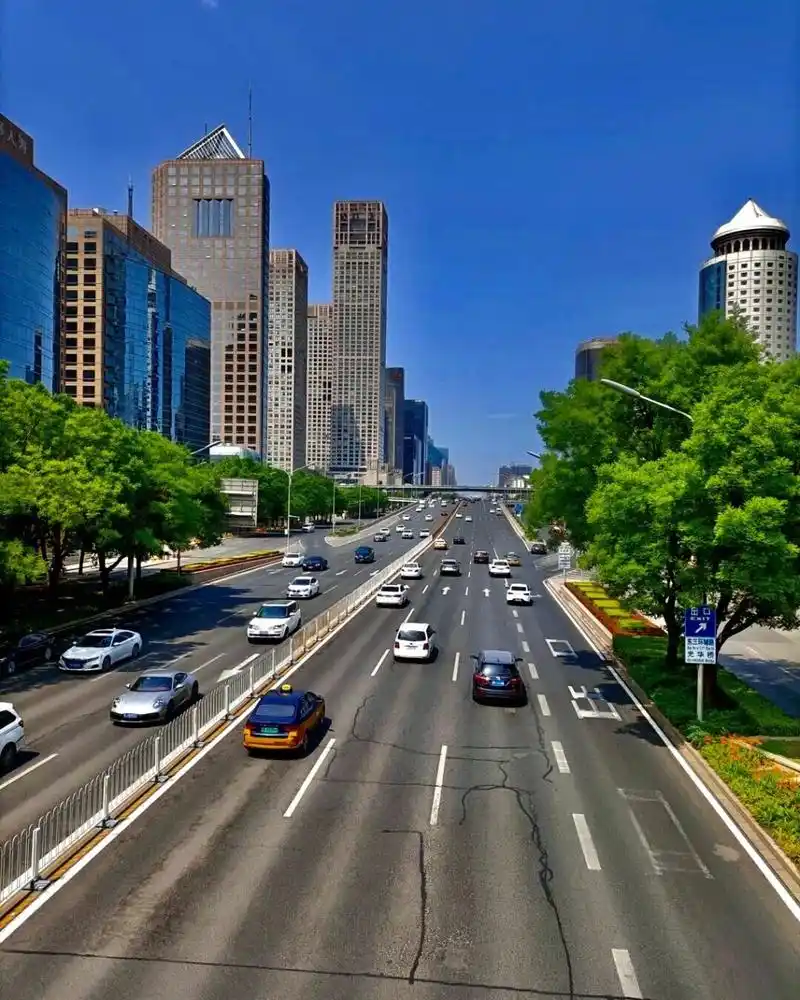 原创高清城市街景图片 曾说好在此相遇,而你却到了其他城市与某人在相