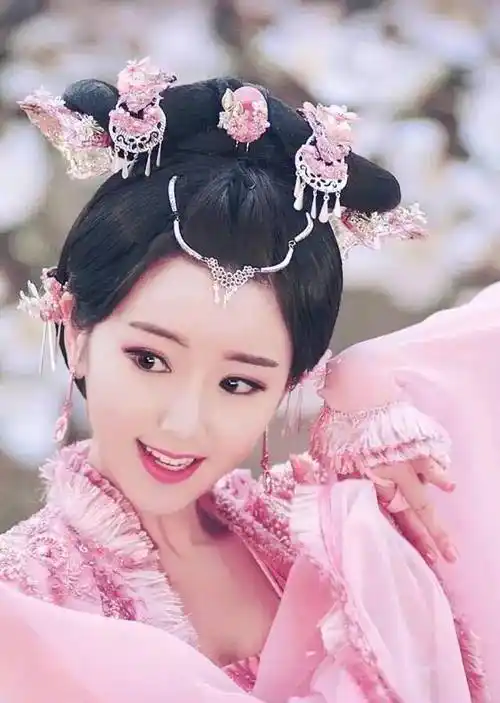 毛晓彤古装飘逸轻灵美如画网友这就是仙女吧