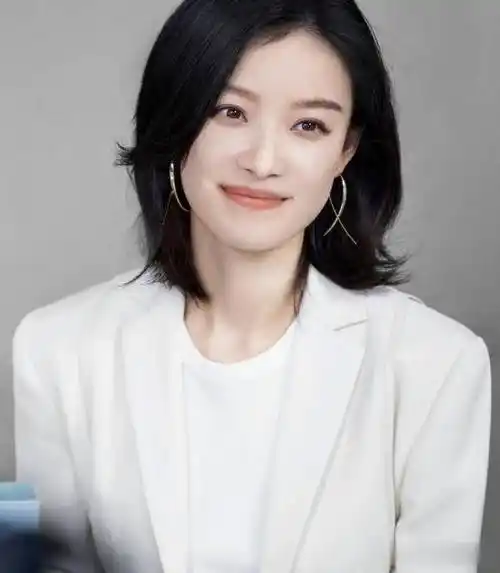 看倪妮,袁泉就知道了_设计_五官_脸型