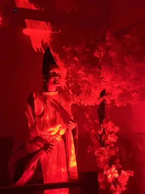 快来mirror镜体验能剧世家的故事