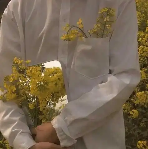 拿花的男生头像