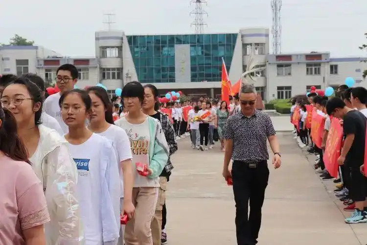 南通市通州区石港中学西亭初中举行2020届中考壮行仪式