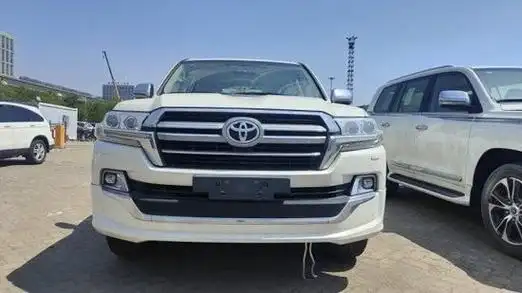 2021款中东版酷路泽5700vxr降价数十万