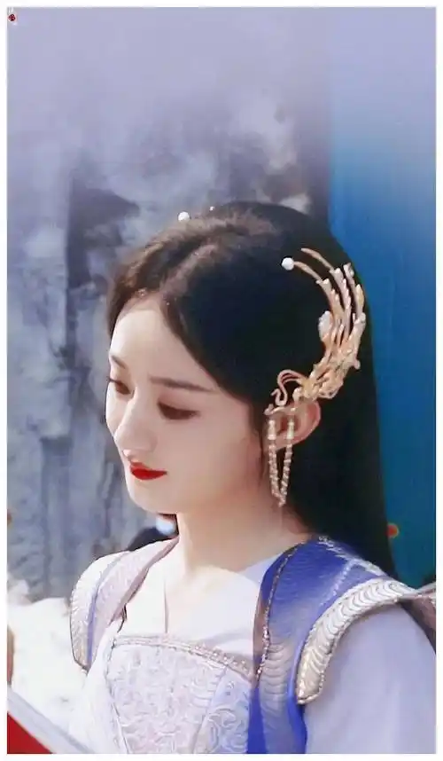 赵丽颖加盟主流电影与凤行避不开配音嫌弃小花旦耍心机