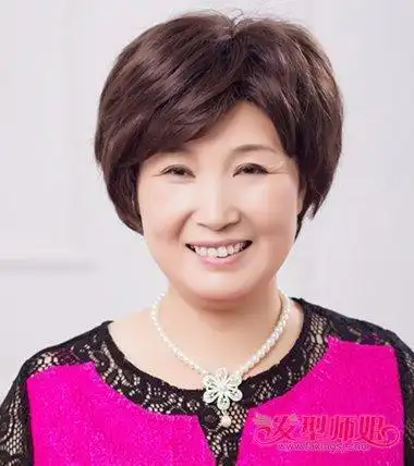 老年女人剪哪种发型好 中老年妇女发型设计与修剪