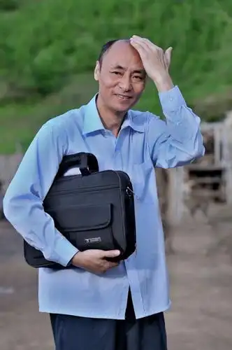 吴连生《大村官》剧照