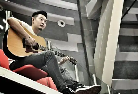 中国新歌声2川虎组合鞠红川唐伯虎背景资料两人是情侣吗