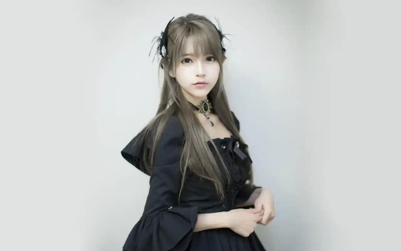 网红美女yurisa英伦风写真壁纸