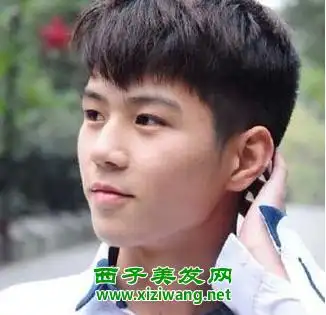 初中男生斜刘海发型 打造精致帅气脸庞(3)_学生发型_西子美发网