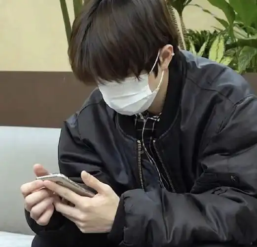 崔杋圭可发朋友圈的女友视角稀有糊图