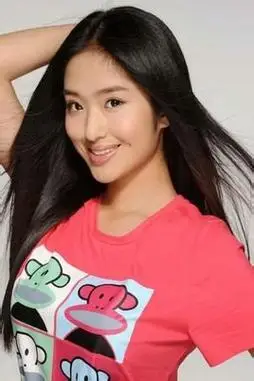 杨采钰个人资料 刘亦菲干爹陈金飞的小女友被哥大录取了