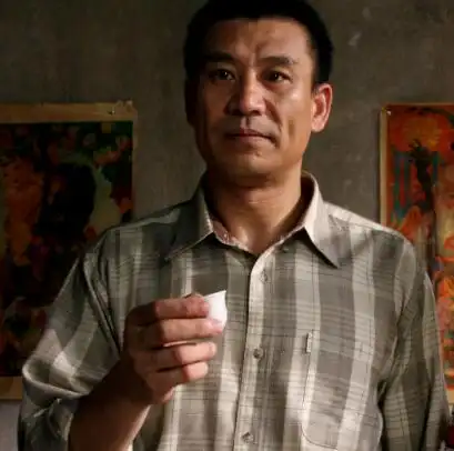 图走进知名演员师小红新片故事中国一人饰演三角色