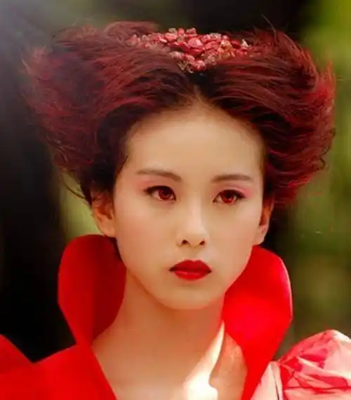 刘诗诗堕仙妆,突破自我,不断成长,仙魔只在一念之间,你喜欢吗_剧中