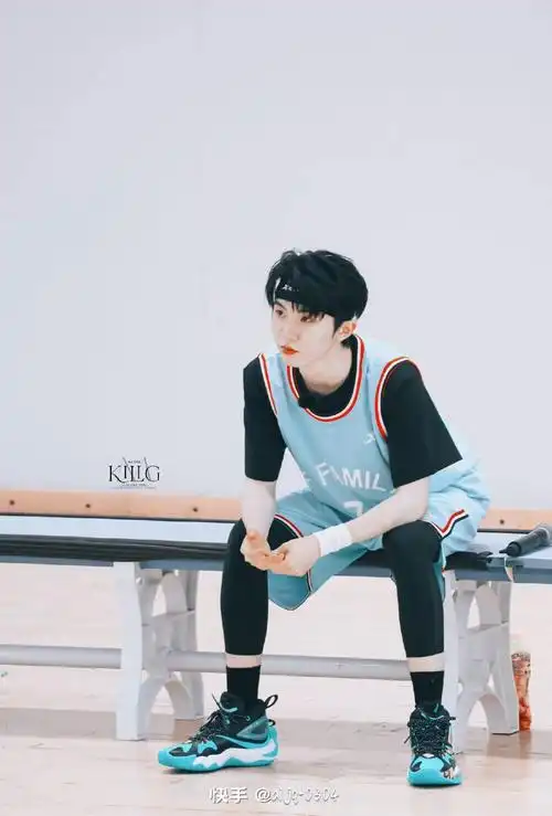 有腹肌照哦马嘉祺