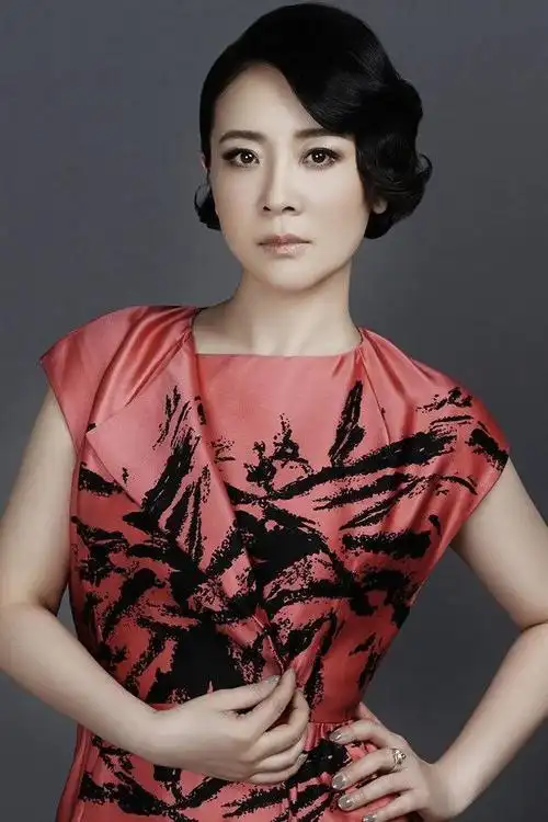 当年的外来妹后嫁大导演两人合作的半路夫妻已成经典