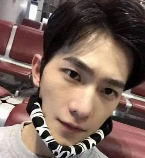 男星卸妆后吓到网友, 鹿晗杨洋榜上有名!