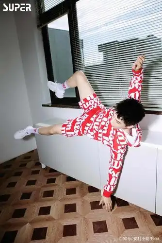 王安宇最新画报-帅气的运动少年