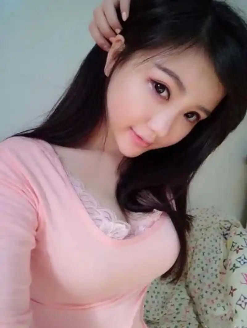 公然大街上看美女还要跟我讨论哪里美,开始嫌弃我跟前男友一个公司