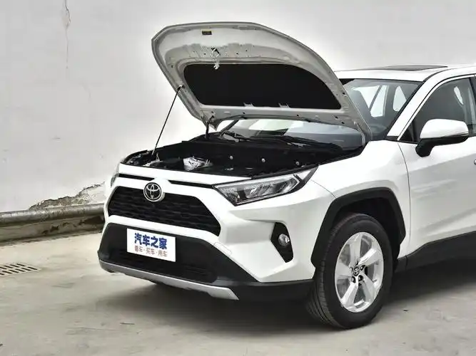 一汽丰田 rav4荣放 2020款 2.0l cvt两驱风尚plus版