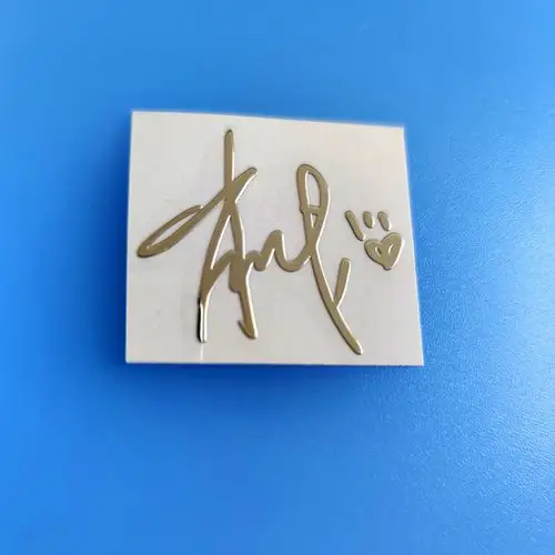 肖战人像款 金色,q14 王一博人像款 金色,签名款请移驾其他链接品牌