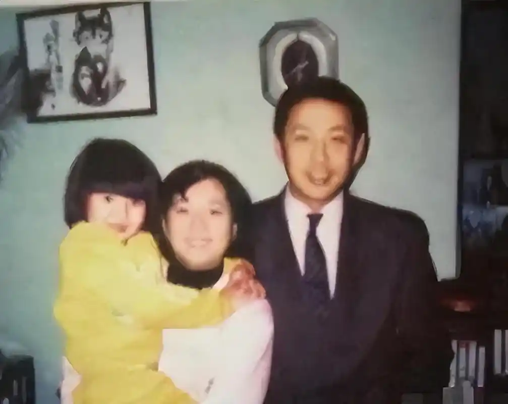 回顾陈道明女儿陈格39岁事业红火婚姻曾是父亲的烦心事