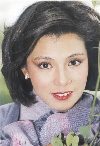 刘德华,梁朝伟这样天王级别的人物都亲自为翁美玲送行.