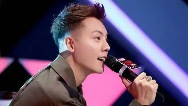 陈伟霆公布恋情了!男有才,女有颜值;网友:很般配_宋茜_祝福_事情