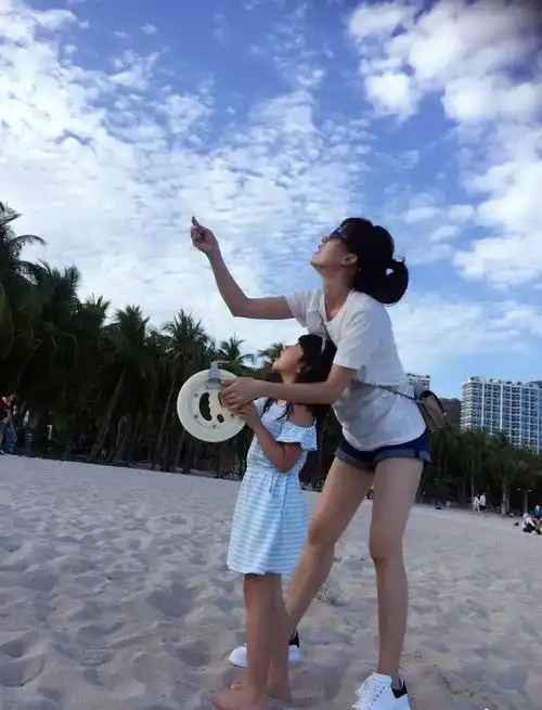 忘了海藻此刻她是演员李念