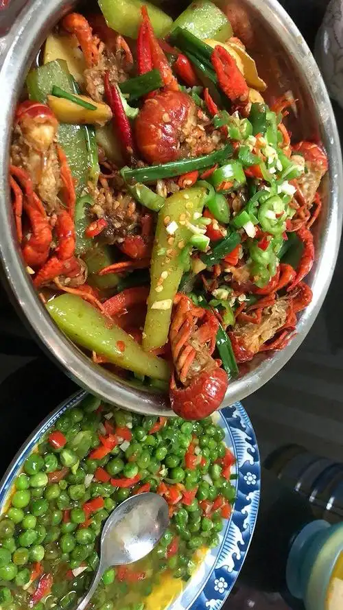 十三香小龙虾的做法_菜谱_豆果美食
