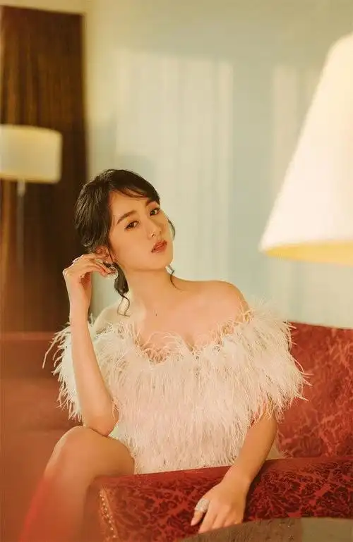 袁冰妍冰清玉洁女神骨子里透露出性感高贵